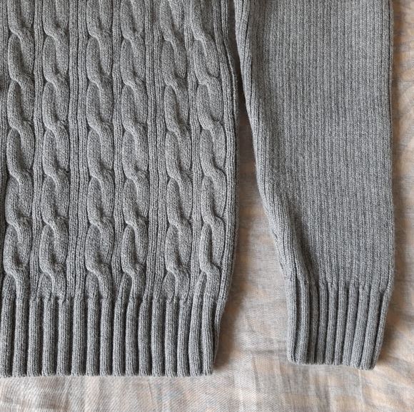 Lacoste Women's knit grey sweater size L - Picture 12 of 14